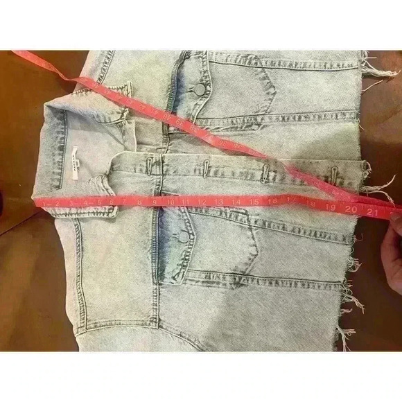Pacsun cropped jean jacket size M/L in excellent condition - Picture 3 of 9